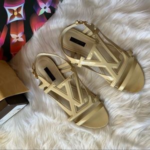 Authentic Louis Vuitton Crossing Vernis Sandals 38
